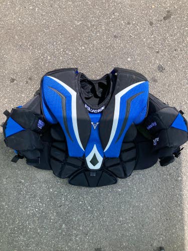 Vaughn Velocity V6 2000 Pro Goalie Chest Protector | Senior Size: Small
