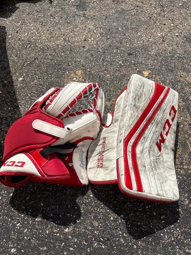 Intermediate CCM Premier R1.9 Goalie Gloves & Blockers Regular (Used)