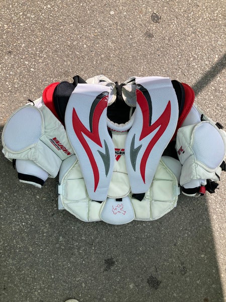 Vaughn Epic 8800 Goalie Chest Protector | Senior Size: Small