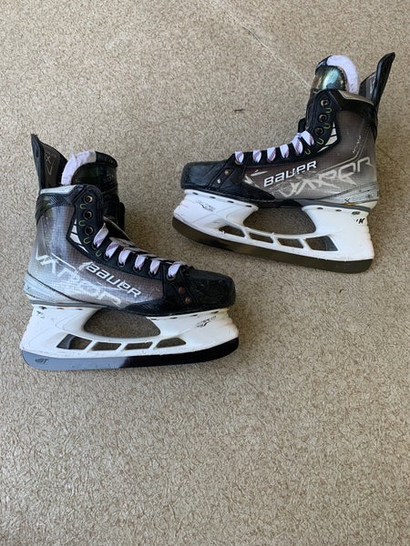 Bauer Vapor Hyperlite Hockey Skates Regular Width Pro Stock 7.3/4 (Used)...