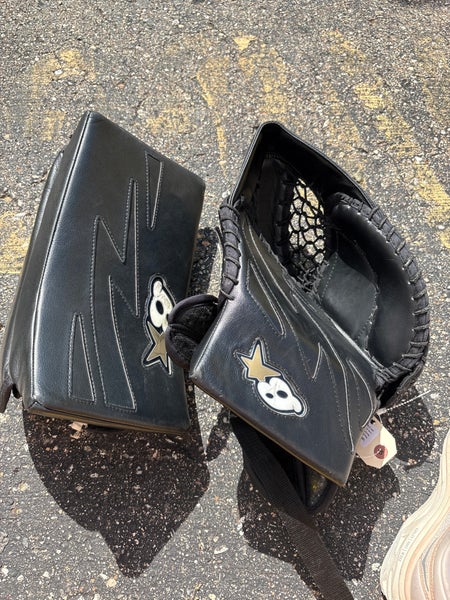 Black Junior Brian's NetZero 2 Goalie Gloves & Blockers Regular (Used)