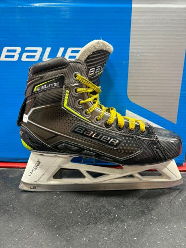 Bauer Elite Hockey Goalie Skates 8.5 (Used)