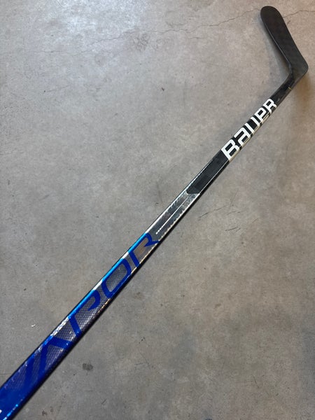 P92M 87 Flex Senior Bauer Vapor Hyperlite Left Hand Hockey Stick Pro Stock (USED)