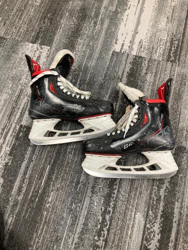 Senior Bauer Vapor 3X Pro Hockey Skates 8.5 (Used)