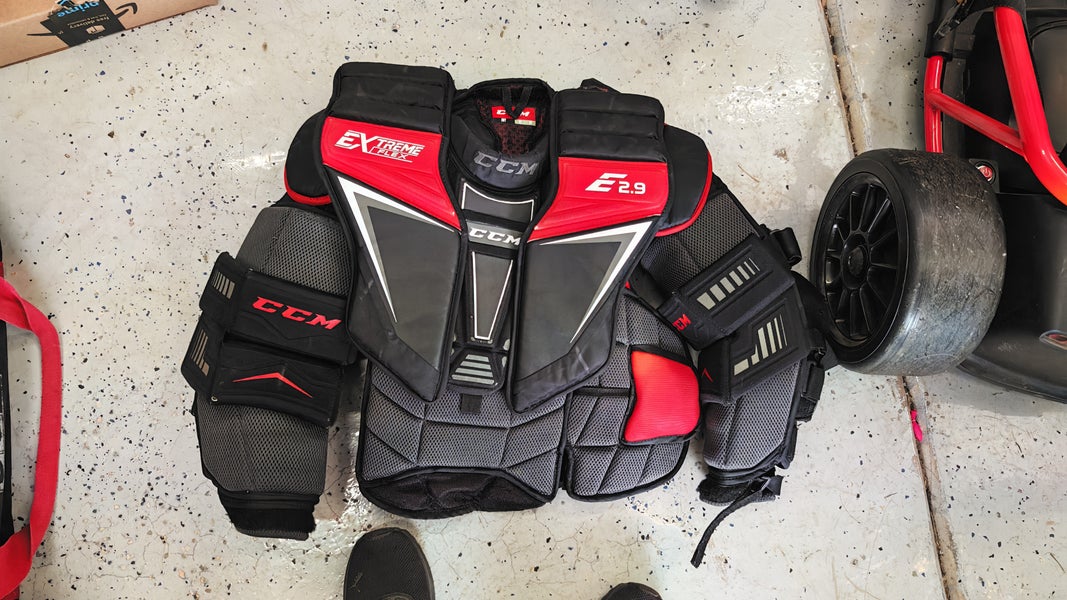 Intermediate Medium CCM Extreme Flex Shield E1.9 Hockey Goalie Pants (Used)