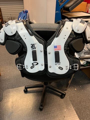 SP 24SW Series XL Adult Douglas Shoulder Pads (New)