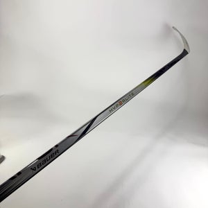 Repaired Right Handed Bauer Vapor Hyperlite 2 | 77 Flex P28 Curve Grip | E677