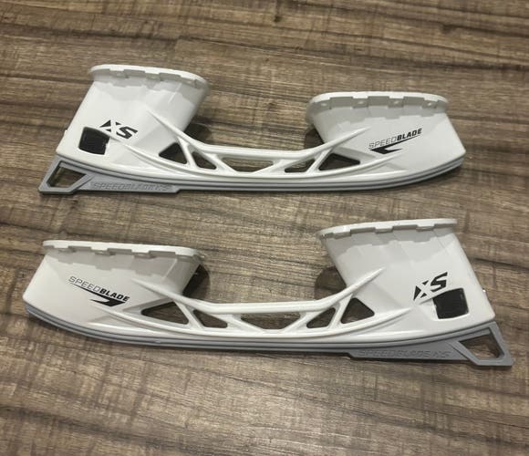 CCM Hockey SpeedBlade XS Skate Blade Holders 263 (7) New