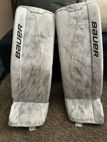 32" +1" INT Sm. Bauer Supreme 3S Goalie Leg Pads