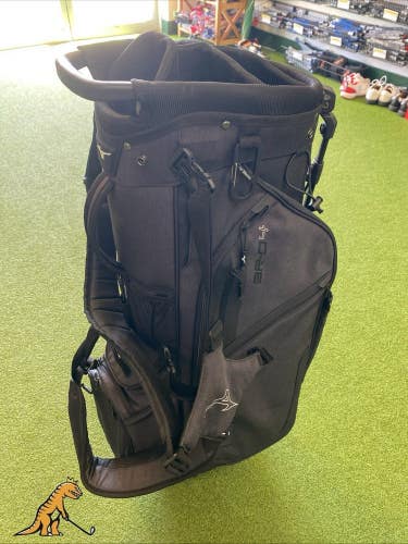 Mizuno BR-D4 Black Stand Golf Bag 6-Way