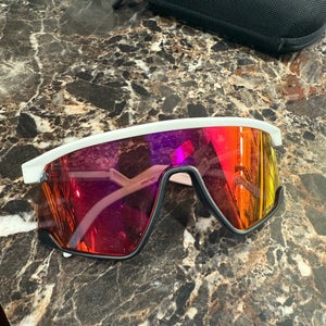 Unisex  Oakley Sutro Sunglasses (New)