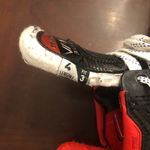 Bauer Vapor 3X Pro Hockey Skates Size 4 (Used)