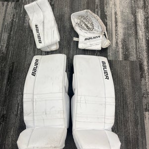 White 28" Junior Bauer GSX Goalie Full Set Regular (Used)