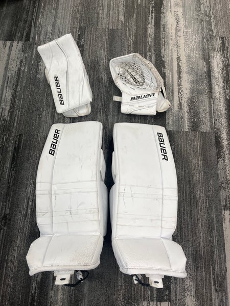 White 28" Junior Bauer GSX Goalie Full Set Regular (Used)