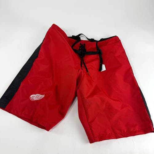 New Red Detroit Red Wings CCM PP10 Shell | Medium | B610