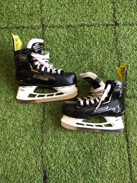 Youth Bauer Supreme 2S Hockey Skates Regular Width 13.0 (Used)