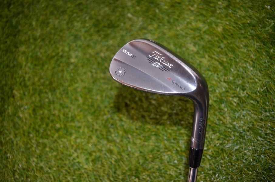 Titleist	VOKEY SM6	52* Wedge	RH	35.5"	Steel	Wedge	Lamkin  Grip