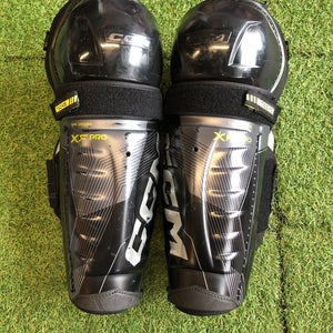 Senior CCM Tacks XF Pro Shin Pads 14" (Used)
