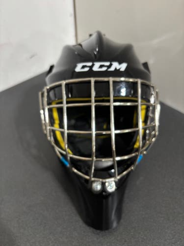 Junior 2021 CCM Axis 1.5 Goalie Mask (Used)