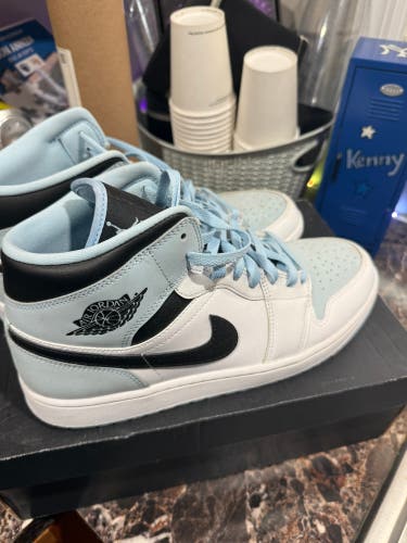 Air Jordan 1