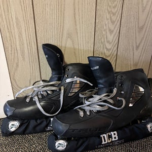 True One Piece Hockey Goalie Skates Regular Width 11 (Used)