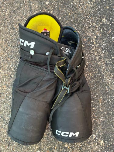 Youth Large CCM Tacks AS-V Pro Hockey Pants (Used)