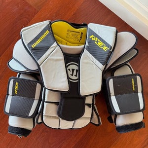 Small / Medium Warrior Ritual X3E Goalie Chest Protector (Used)