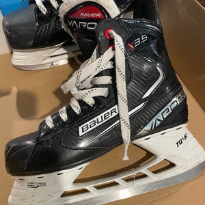 Bauer Vapor x 3.5 Hockey Skates Regular Width Size 5 (Used)