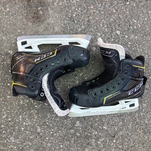 CCM Super Tacks 9370 Hockey Goalie Skates Regular Width | Junior Size: 2