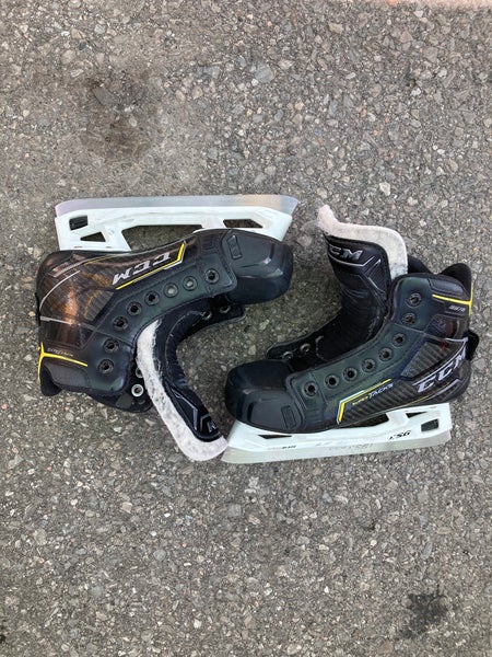 CCM Super Tacks 9370 Hockey Goalie Skates Regular Width | Junior Size: 2
