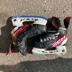 Junior CCM JetSpeed Control Hockey Skates  | Size: 1.5