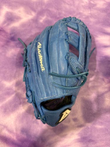 Akadema ATM92 RH Outfield Baseball Glove 11.5" (Used)