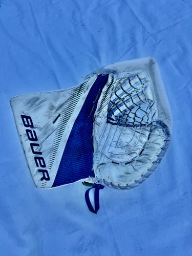 Bauer Supreme 2S Pro Goalie Glove
