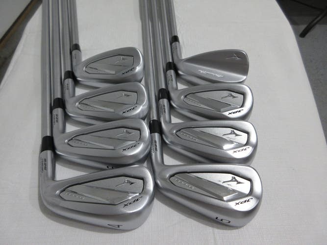 Mizuno JPX-925 Forged Iron Set - 4-PW, GW - C-Taper Lite 110 Stiff Steel - 1* Up