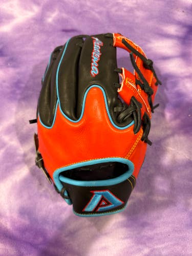 Akadema APAT7 RH Infield Baseball Glove 11.75" (New)