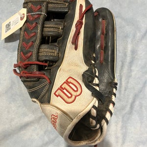 Black Wilson A1000 RH Outfield Baseball Glove 13" (Used)