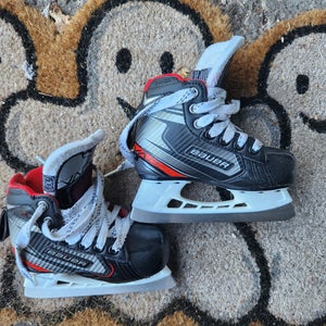 Bauer Vapor X2.7 Hockey Goalie Skates Regular Width 10 (Used)