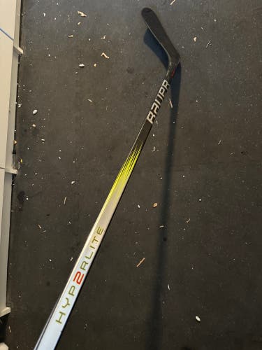Senior Bauer Vapor Hyperlite 2 Left Hand Hockey Stick P92  (Used)