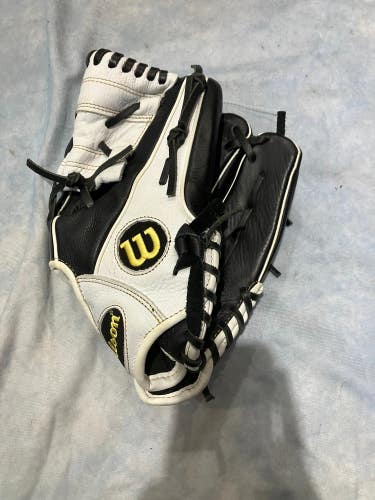 Black Wilson A550 RH Outfield Baseball Glove 12" (Used)