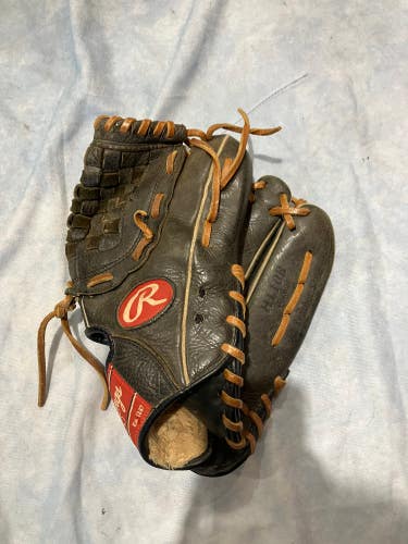 Brown Rawlings Mark of a Pro RH Pitcher's Baseball Glove 11" (Used)