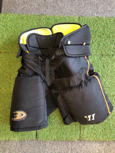Anaheim Ducks Senior XL Warrior Hockey Pants Pro Stock (Used)