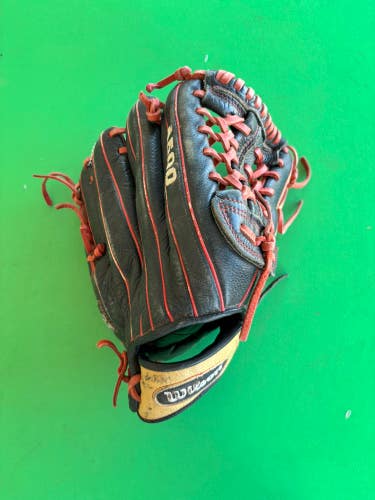 Black Wilson A500 RH Outfield Baseball Glove 12"