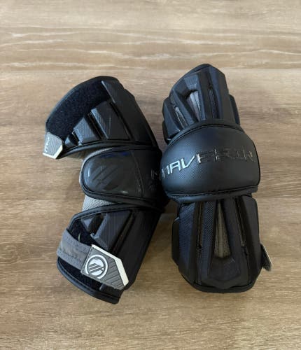Large Adult Maverik Max Arm Pads (Lightly Used)