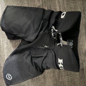 Junior Large Koho 4420 Hockey Pants (Used)