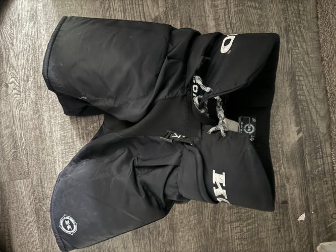 Junior Large Koho 4420 Hockey Pants (Used)