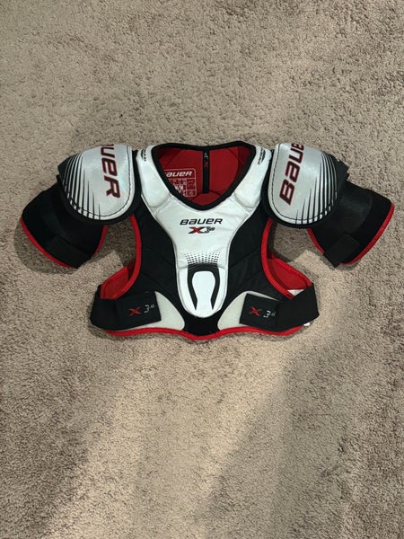 Senior Medium Bauer Vapor X3.0 Shoulder Pads (Used)
