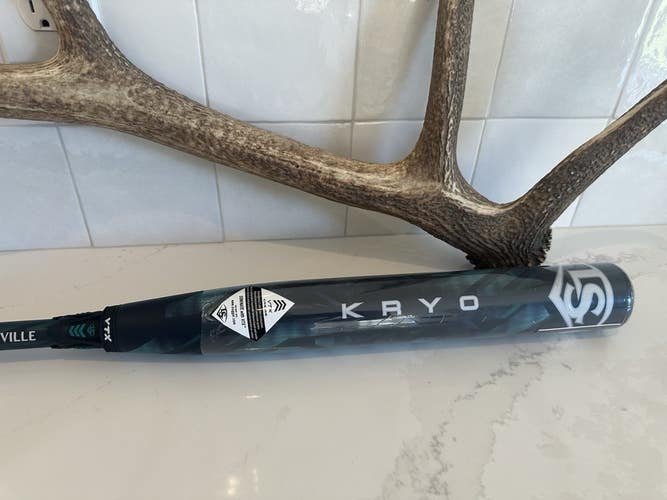 NIW Louisville Slugger Kryo 32/21 (-11) Fast pitch Softball Bat