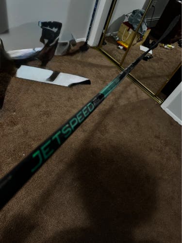 Intermediate CCM JetSpeed FT7 WTF Right Handed Hockey Stick P29  (Used)