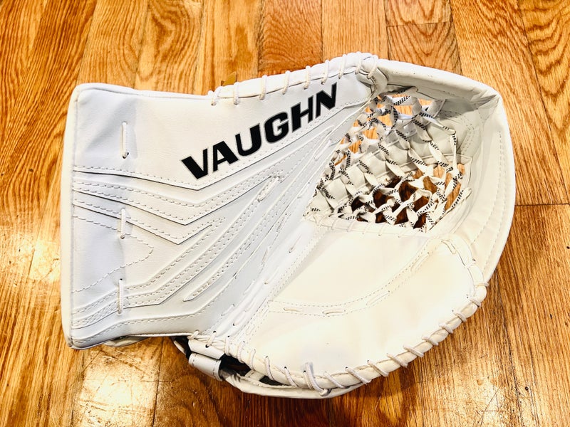 Vaughn SLR3 Junior goalie glove