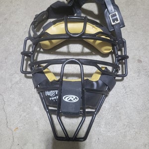 Wilson a3281 Catcher's Mask (Used)